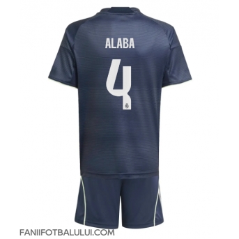 Real Madrid David Alaba #4 Echipament de Fotbal Replică 2025-26 Copii Deplasare (+ Șorturi)